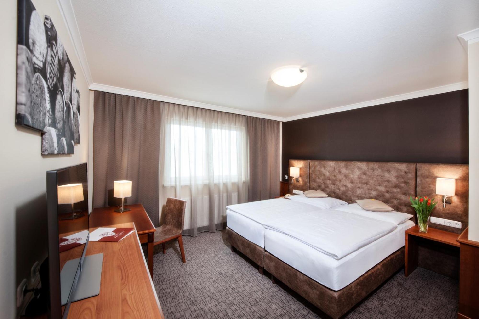 Hotel Weinberg Gmbh Preising Εξωτερικό φωτογραφία